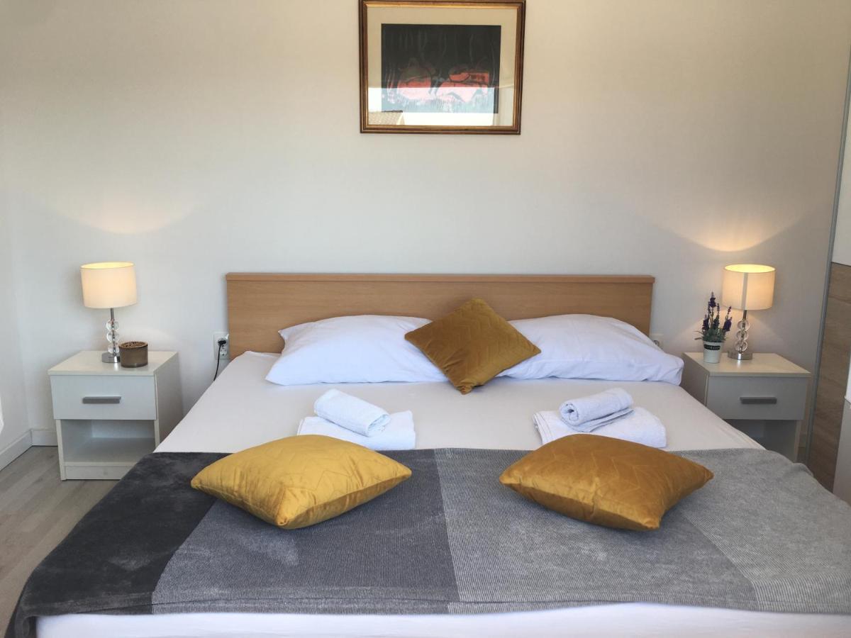 Kairos Appartement Trogir Buitenkant foto