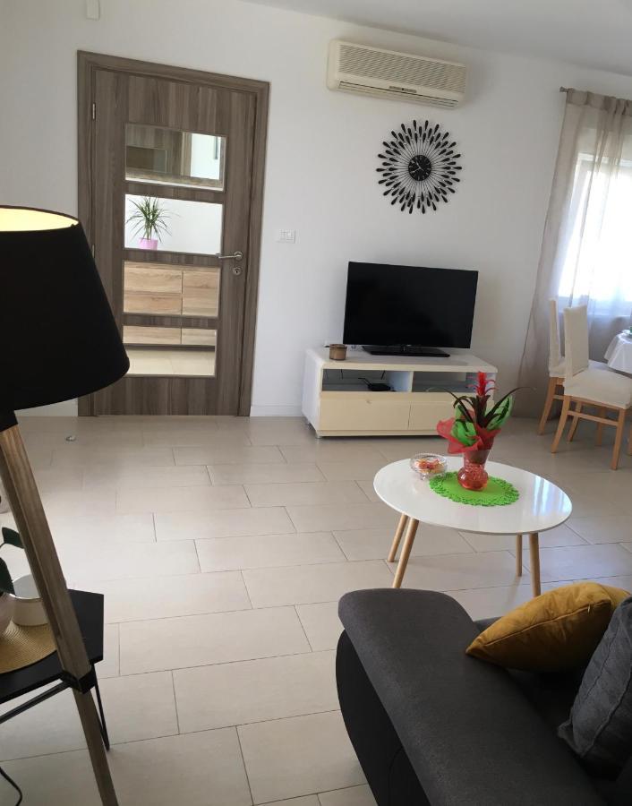 Kairos Appartement Trogir Buitenkant foto