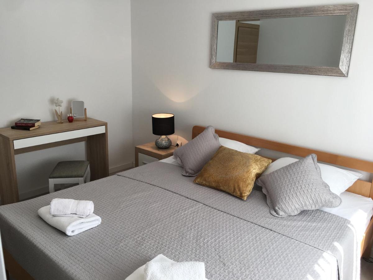 Kairos Appartement Trogir Buitenkant foto
