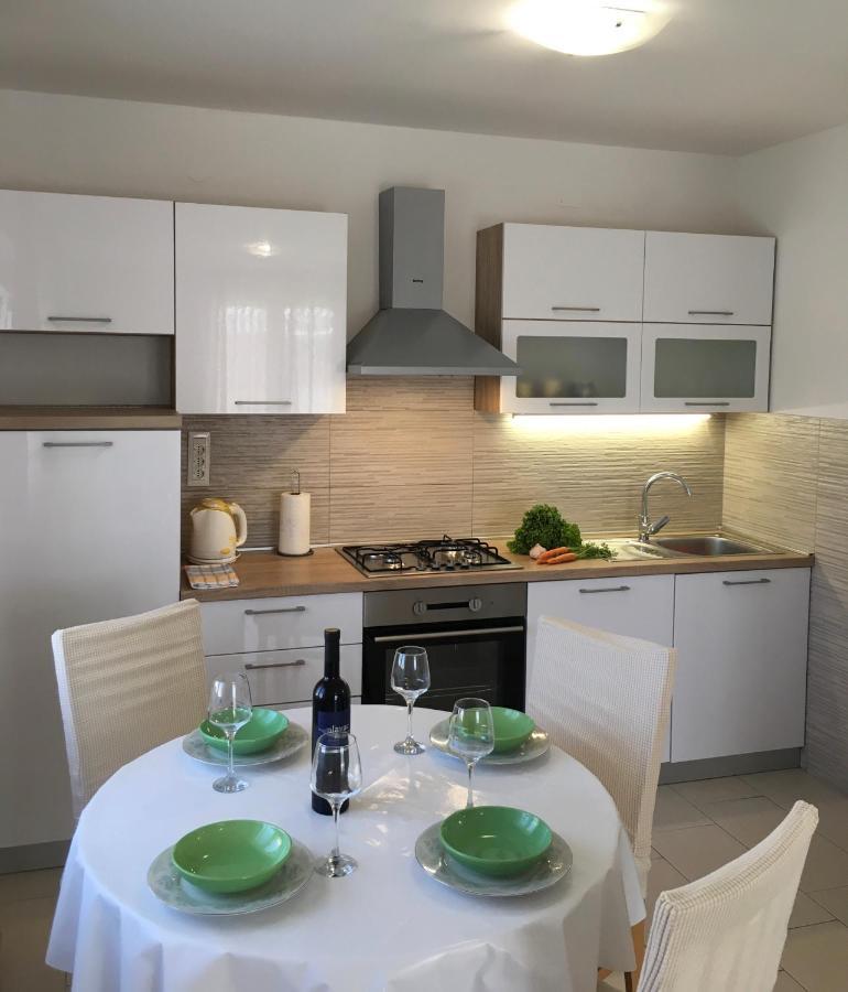 Kairos Appartement Trogir Buitenkant foto